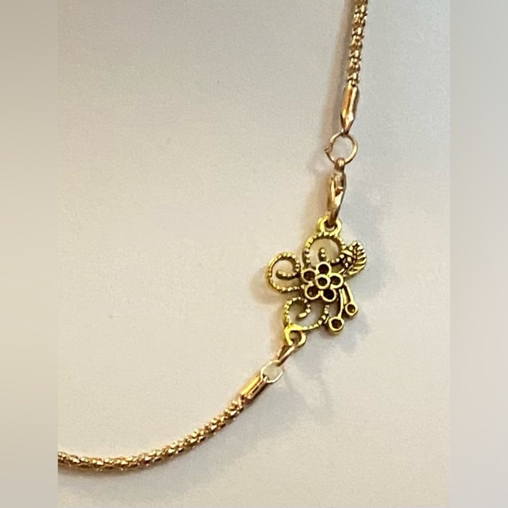 NEW gold tone charm connector on a  24”Snake chain. 

#33158